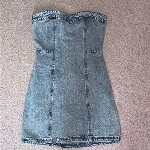 Kittenish Jean Dress. Jessie James Decker store